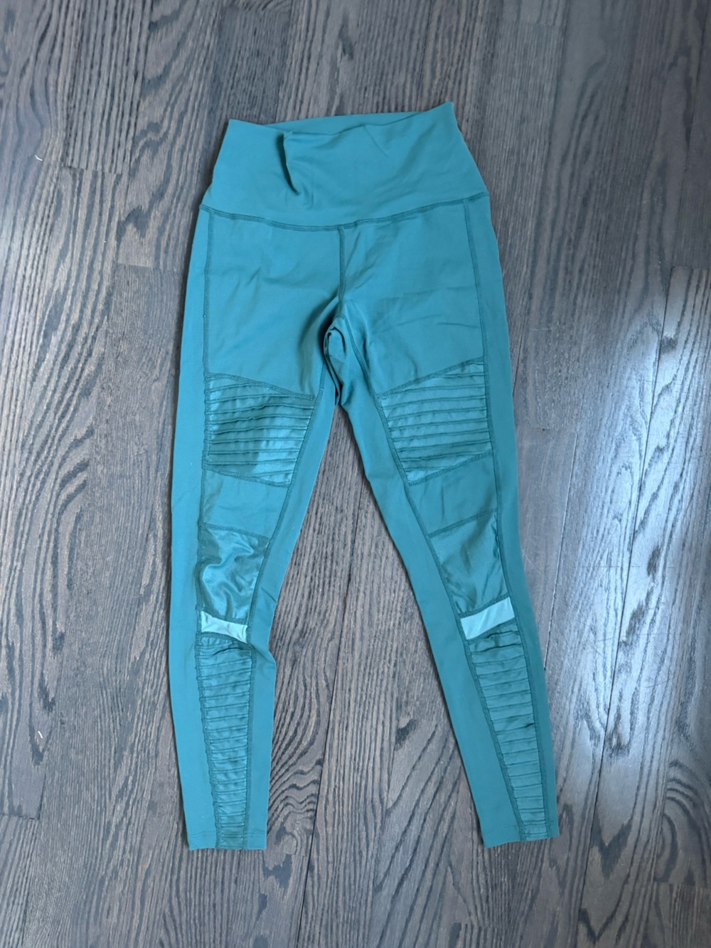 IAB MFG Green Leggings Size Small (6)